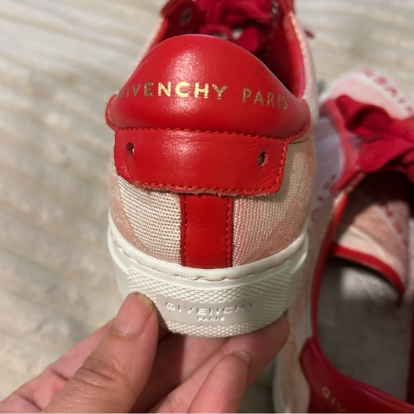 Givenchy Leather Printed Sneakers Size 37 - Picture 8 of 15